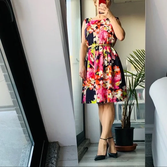 Vince Camuto Floral Gold Zipper Cozy Feel Multicolor  Classy Midi Dress - Picture 6 of 9